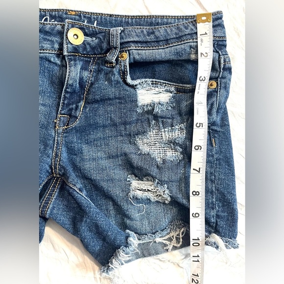 Aeropostale Women's Distressed Blue Denim Midi Cutoff Shorts Size 2 - Picture 8 of 11